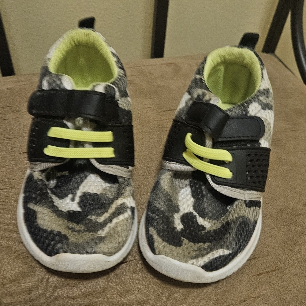 Swiggles Camouflage Sneakers with Neon Highlights